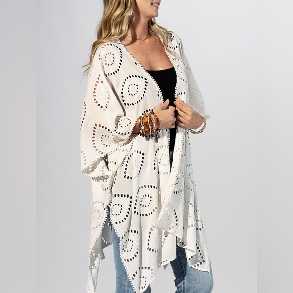 Lace Garden Duster Kimono|Natural - Picture 3 of 4